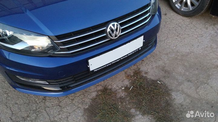 Бампер передний Volkswagen Polo 14-20 Синий