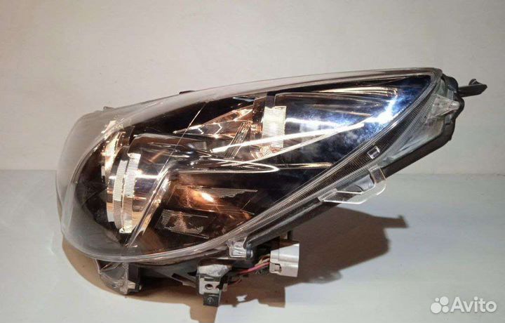 Фара Левая ксенон (в сборе) Legacy84001AJ170