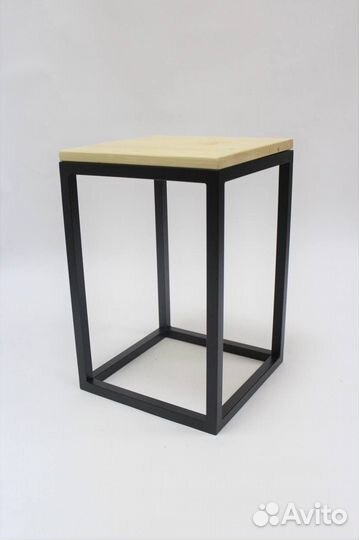 Подставка для цветов в Наличии