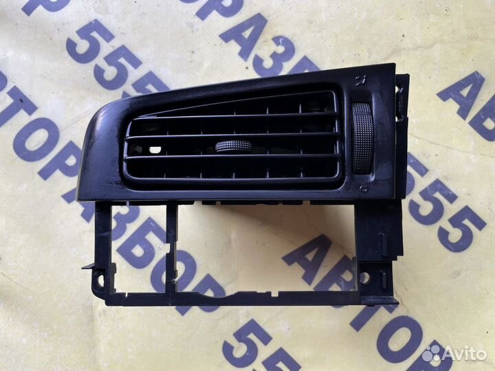 Дефлектор воздушный VW Vento