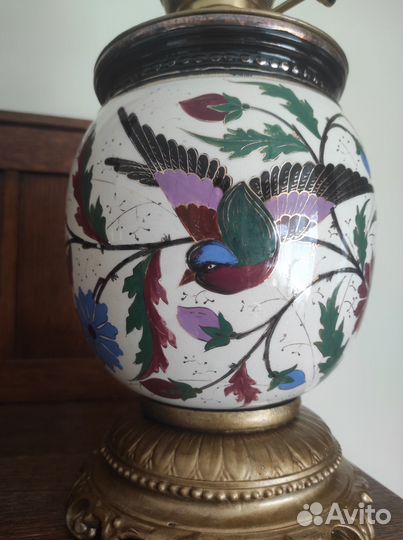 Старинная керосиновая лампа