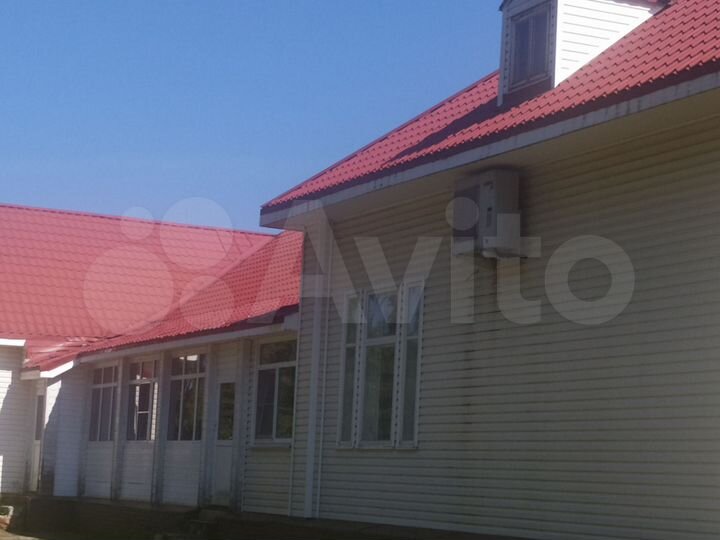 Коттедж 319 м² на участке 5 га