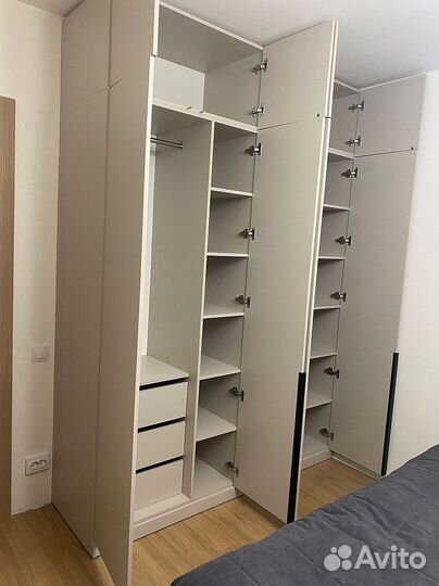 Распашной шкаф на заказ с монтажом