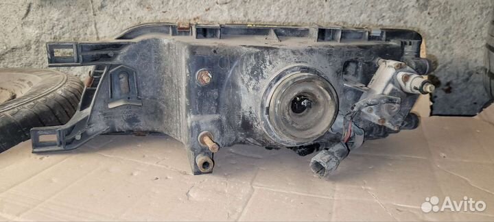 Фара Nissan Almera N15