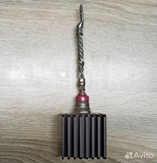 Диод силовой Д141-100 с радиатором