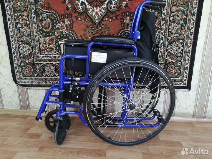 Инвалидная коляска новая