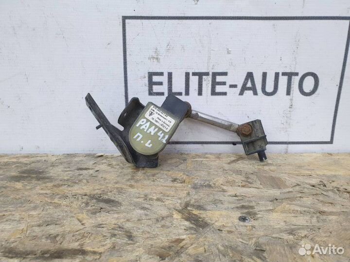 Датчик положения кузова левый Porsche Panamera 970