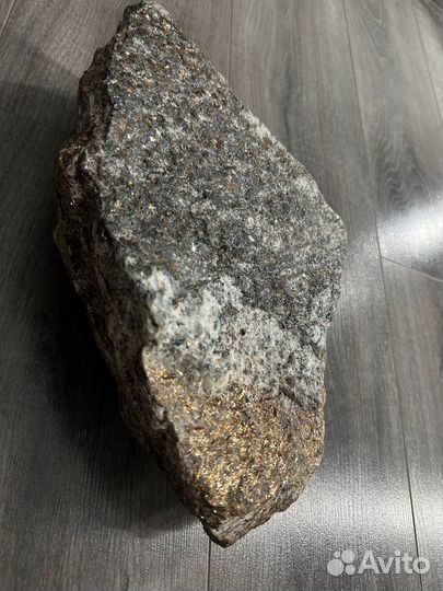 Mинерал Аcтрoфиллит