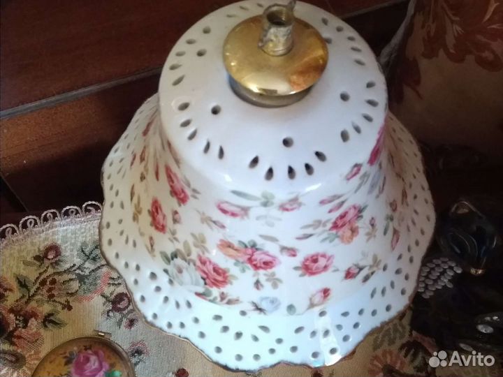 Лампа настольная