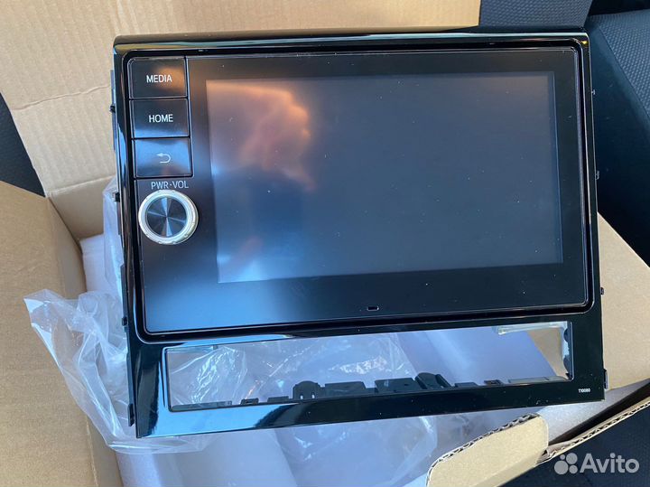 Мультимедиа Toyota Land Cruiser 200