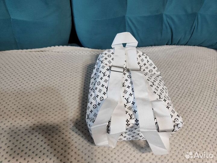Рюкзаки Louis Vuitton