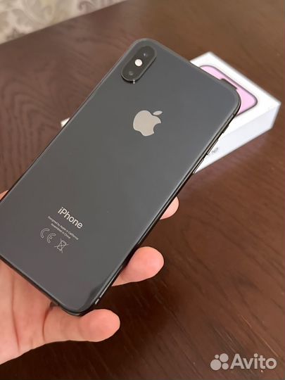 Телефон iPhone xs