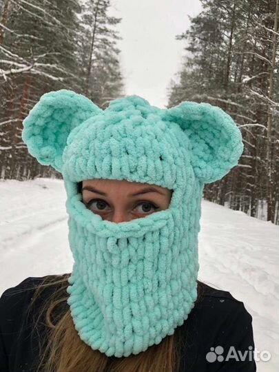 Вязаная балаклава с ушками