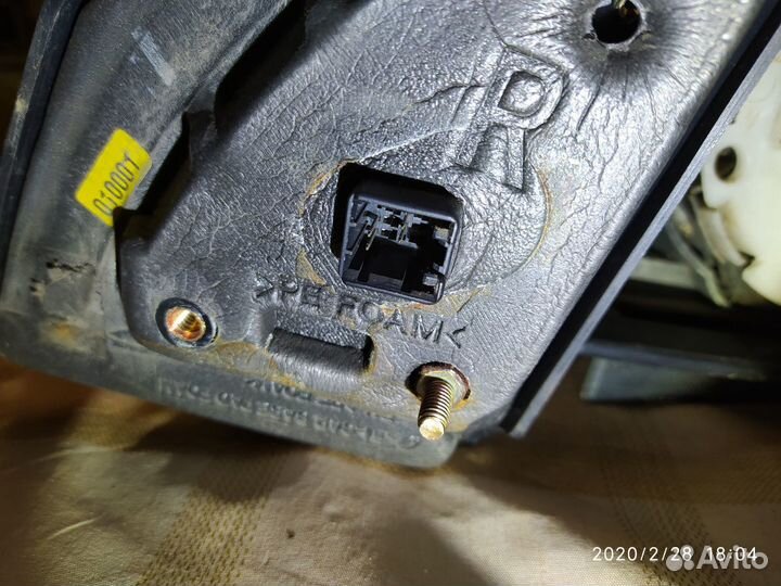 Правое зеркало Tucson 2004