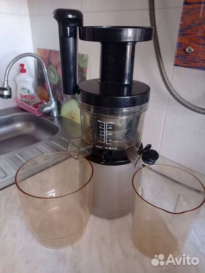 Соковыжималка шнековая Bauer