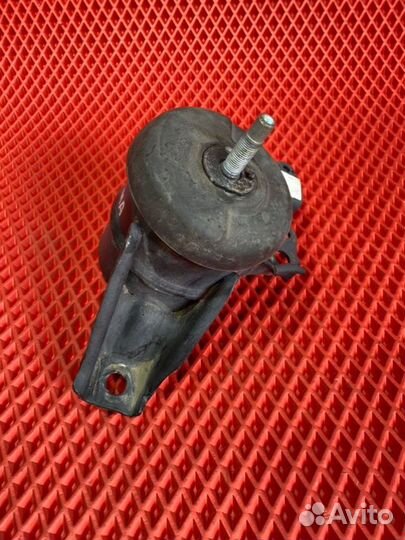 Опора двигателя правая Kia Optima 4 JF G4ND 2018