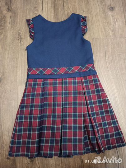 Школьная форма для девочки, сарафан 128,рубашки