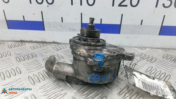 Насос вакуумный Mercedes-Benz Vito W638 2000