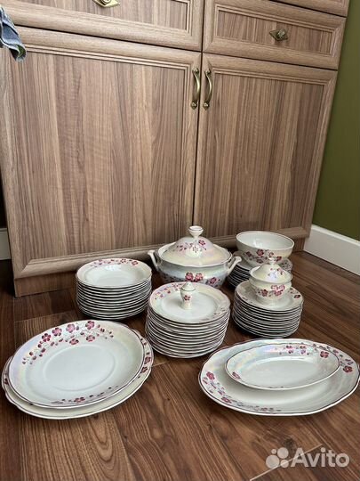 Сервиз столовый 12 персон Коростень СССР