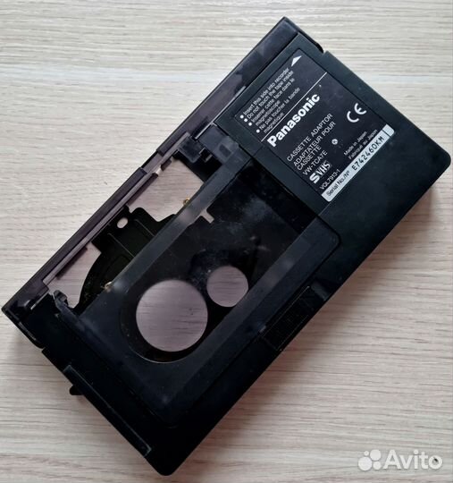 Адаптер для кассет VHS-C