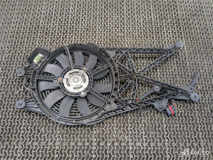 Вентилятор радиатора Opel Meriva, 2004