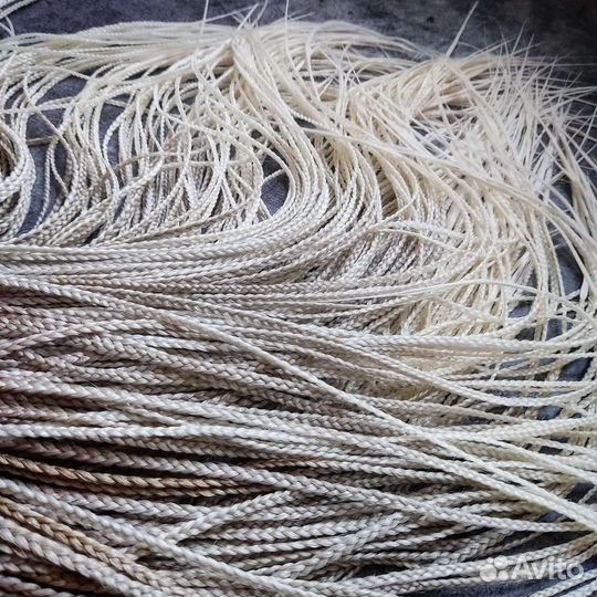 Афрокосички, д.е. дреды, гофродреды и др. плетения