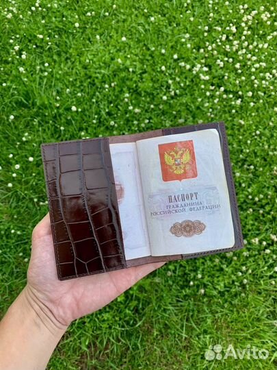 Обложка на паспорт кожаная
