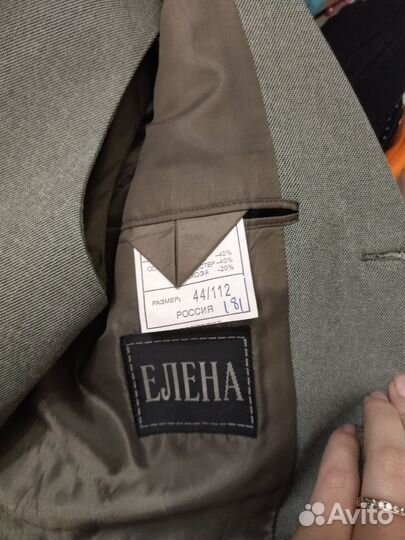 Рубашки, брюки, пиджак и жилетки