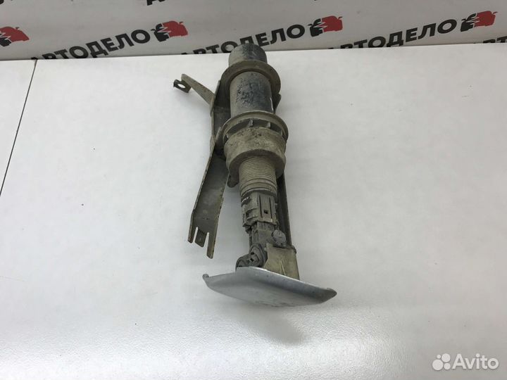 Омыватель фары Nissan Maxima A33 2000 г.в