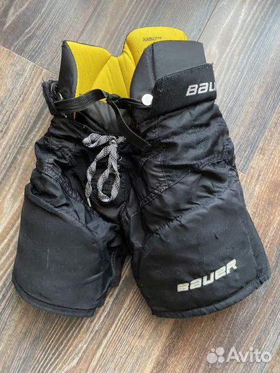 Хоккейная форма шорты и нагрудник bauer