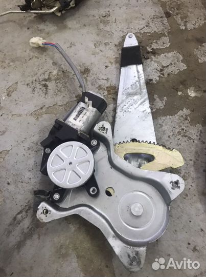 Стеклоподъемник правый передний chery tiggo t 11