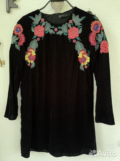 Бархатное платье Zara