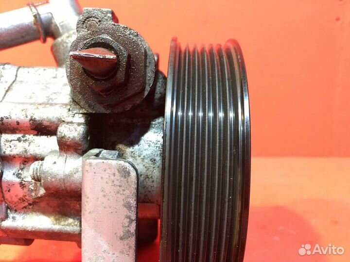 Насос гура для BMW X3 E83 M54B25, 256S5 (Б/У)