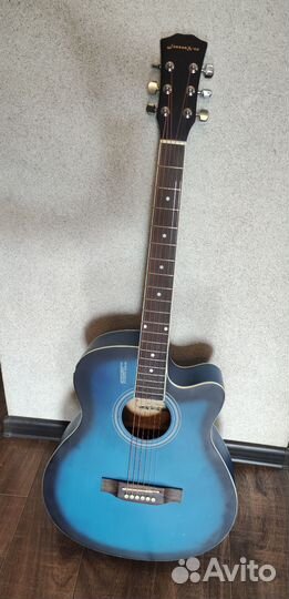 Акустическая гитара