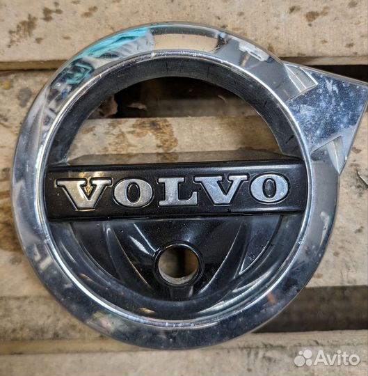 Эмблема volvo под камеру