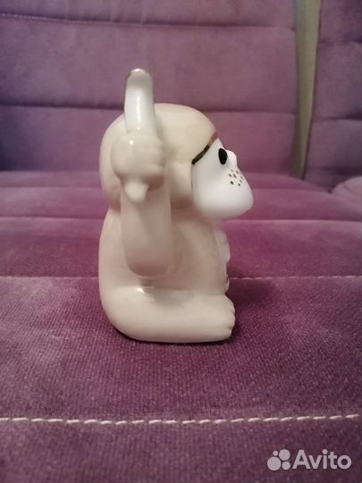 Фарфоровая игрушка