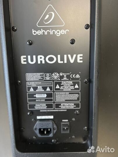 Активная акустическая система Behringer B15X