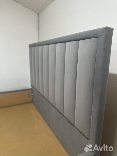 Стильная мягкая кровать