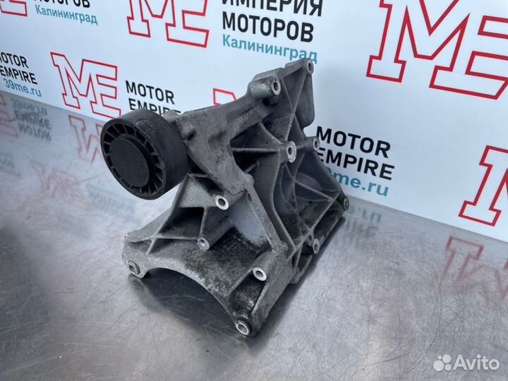 Кронштейн двигателя Mercedes Slk-Class R170