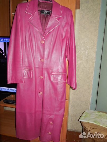 Продам кожаный плащ