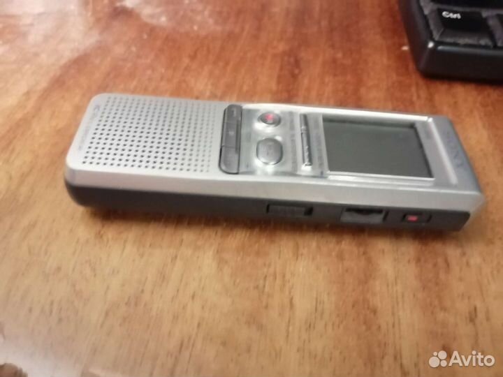 Диктофон Sony ICD-B500