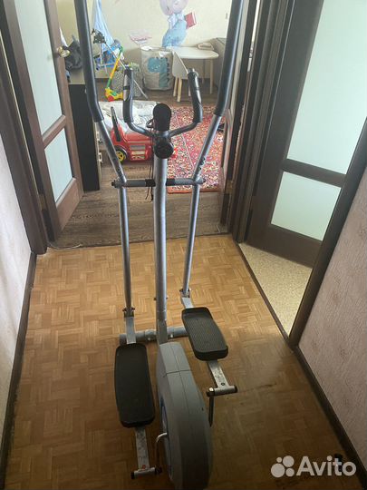 Эллиптический тренажер torneo
