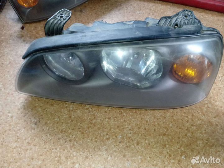 Фары передние Hyunday Elantra XD рестайлинг