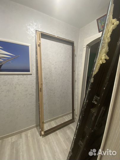 Металлическая дверь бу