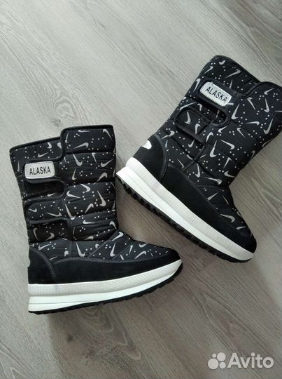 Сапоги женские дутики