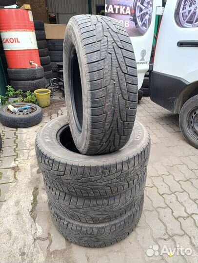 Kumho 722 235/65 R17