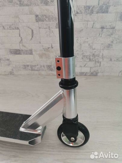 Трюковой самокат новый