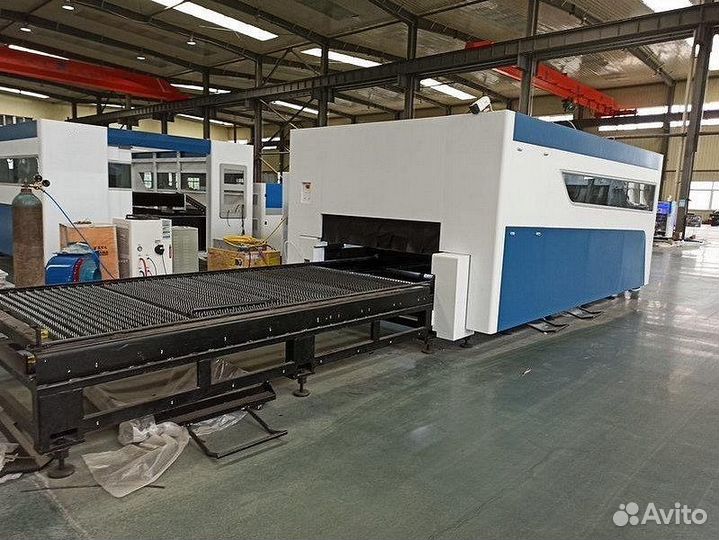 Оптоволоконный лазерный станок 1530P (6000Вт)