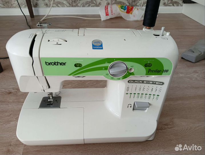 Швейная машинка оверлок бу