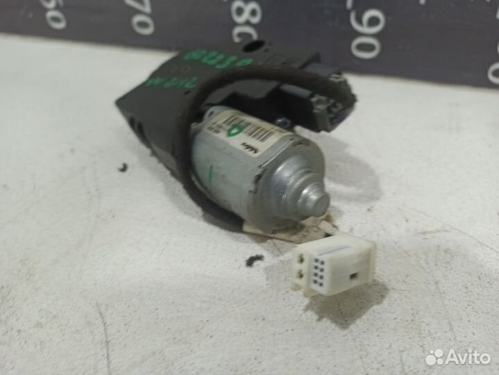 Моторчик люка Мерседес W212 E